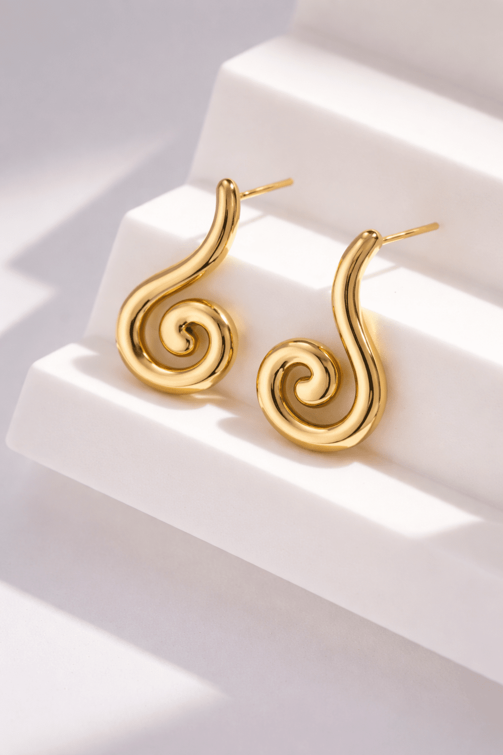 Boucles d’Oreilles Spirales Torsade Sculptée – Doré - Oboxe