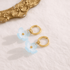Boucles d’Oreilles Créoles Fleur Bleue – Dorées - Oboxe