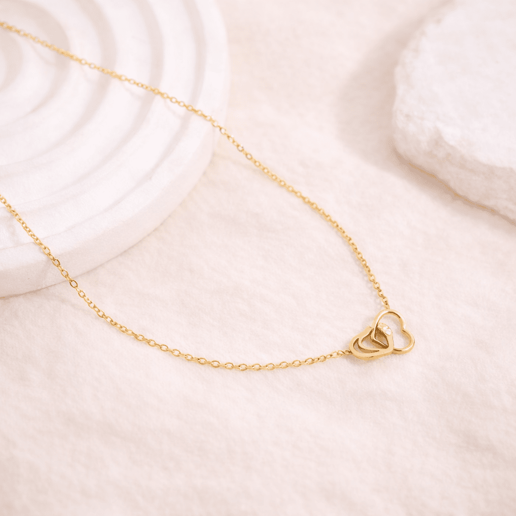 Collier Chaîne Fine avec Doubles Cœurs et Strass – Doré - Oboxe