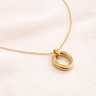 Collier avec Pendentif Ovale en Relief – Doré - Oboxe